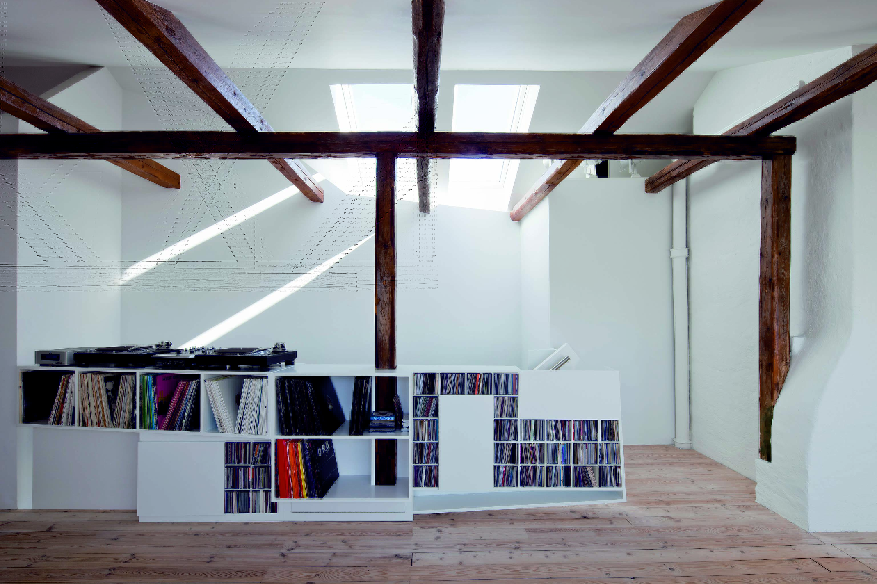 Sottotetto con travi recuperate